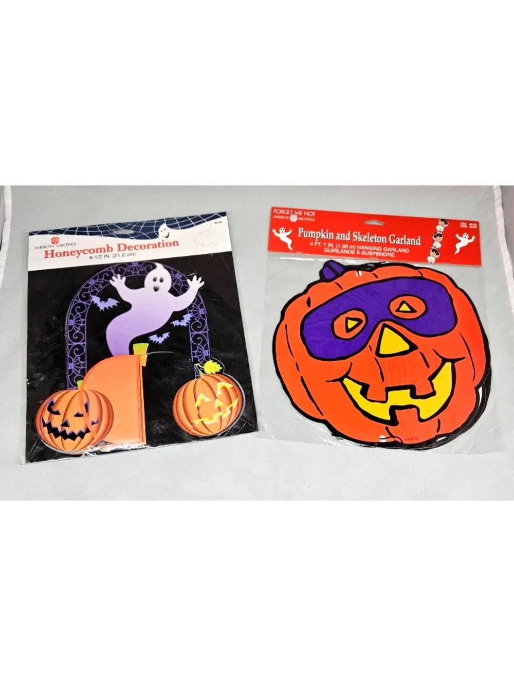 American Greetings Halloween Garland & Honeycomb Decor Jack-O-Lantern Skull 4ft